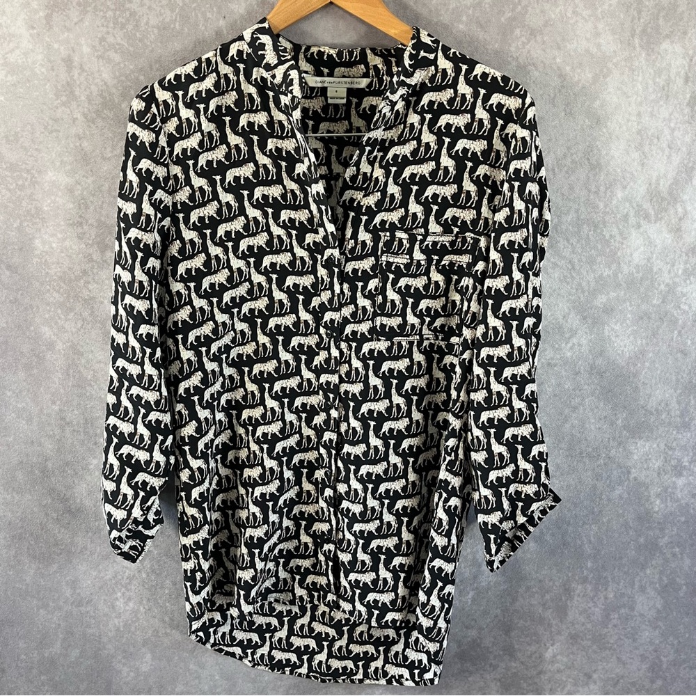 Diane Von Furstenberg Blouse Womens 6 Black White Silk Shirt Animal Print Button